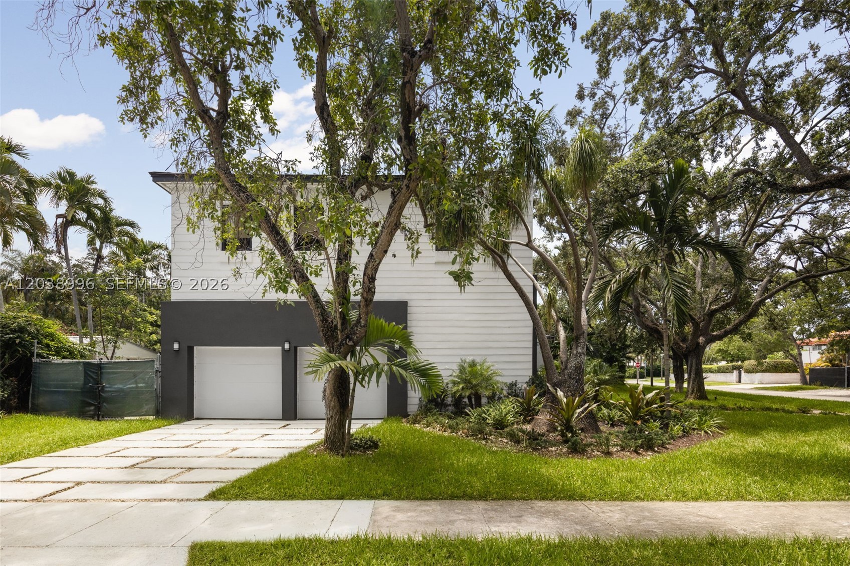3303 Halissee St Coconut Grove, FL 33133