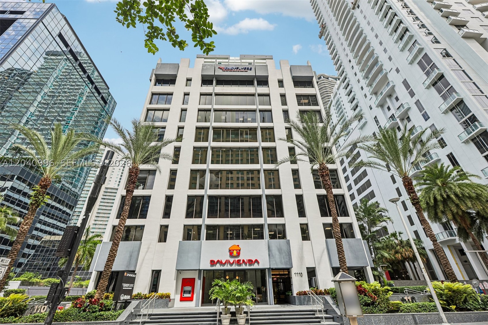 1110 Brickell Ave #512