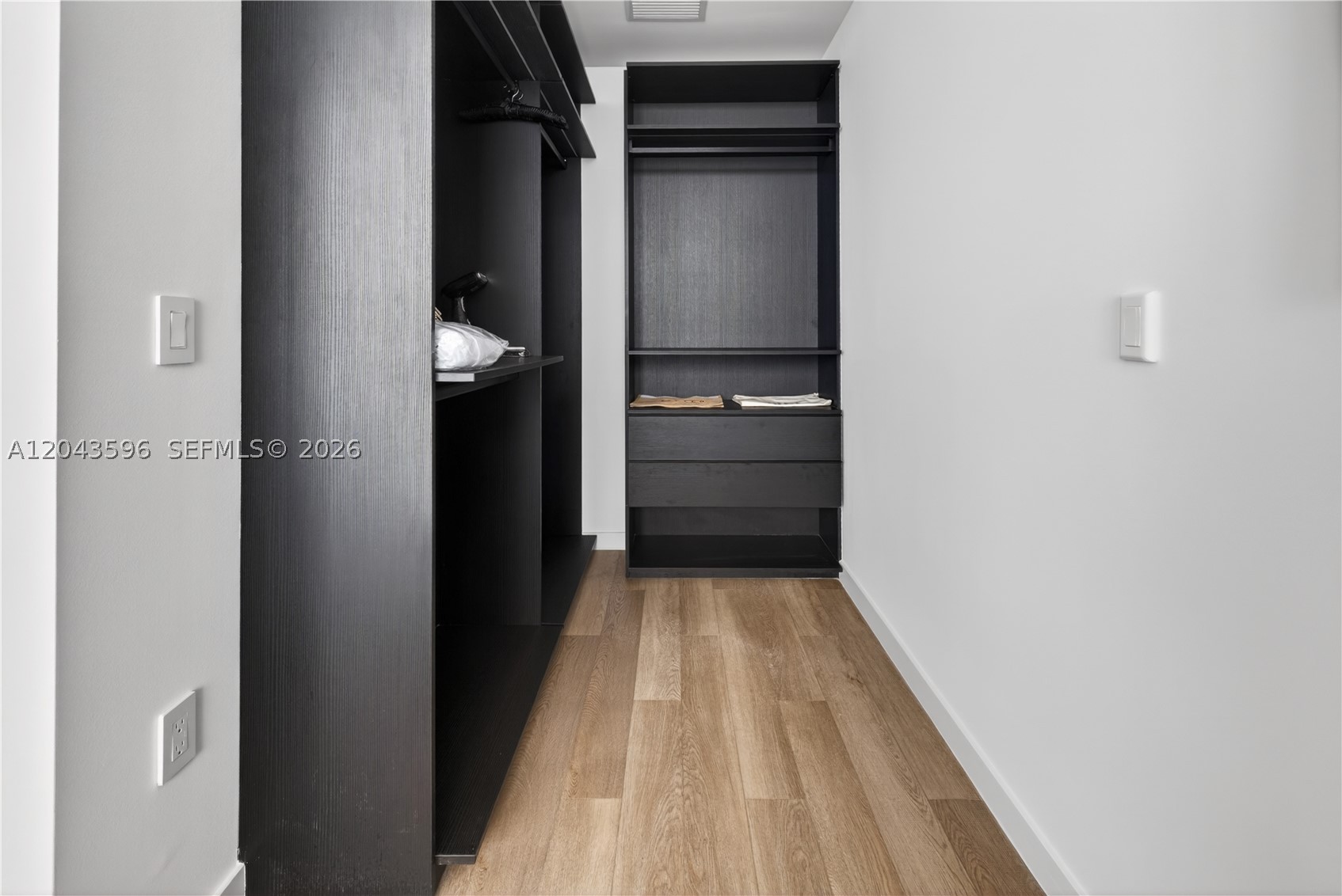 20 NE 11th #4702 Miami, FL 33132