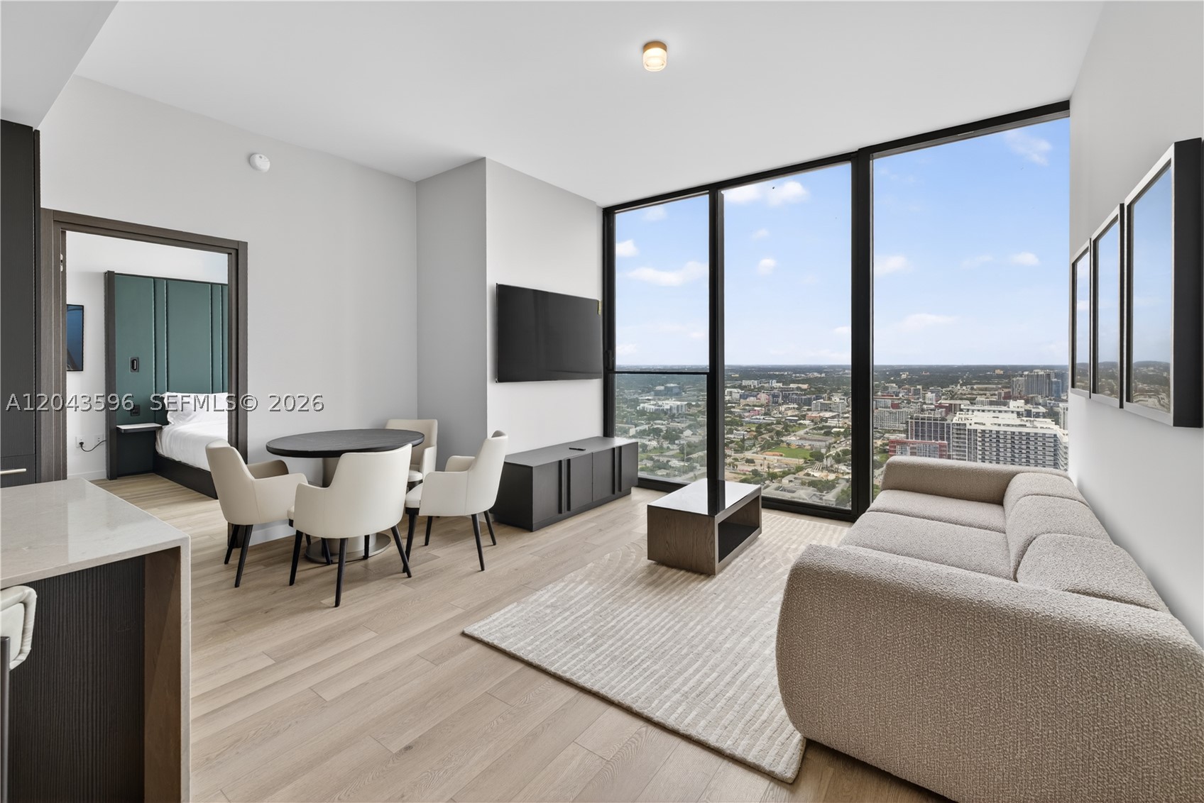 20 NE 11th #4702 Miami, FL 33132