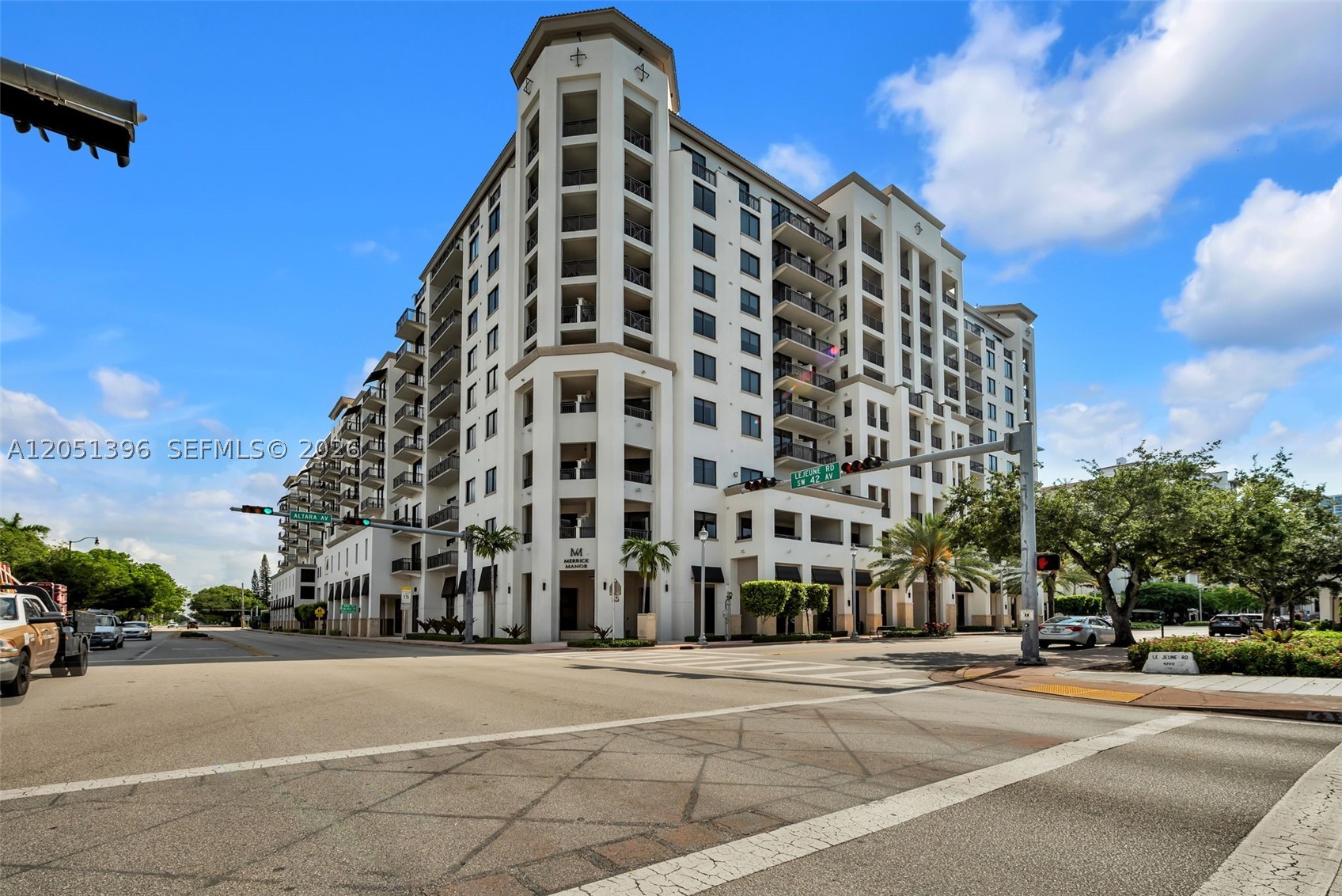 301 Altara Ave #824