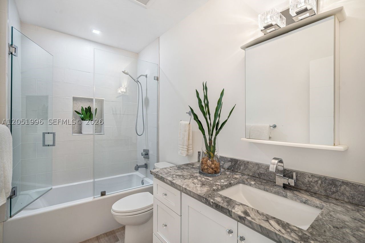 6370 SW 144th St Coral Gables, FL 33158