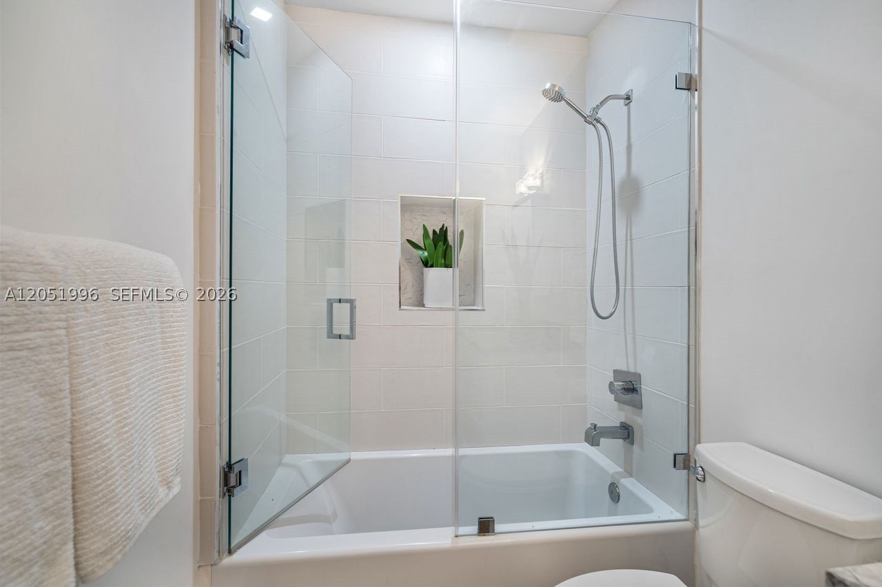 6370 SW 144th St Coral Gables, FL 33158