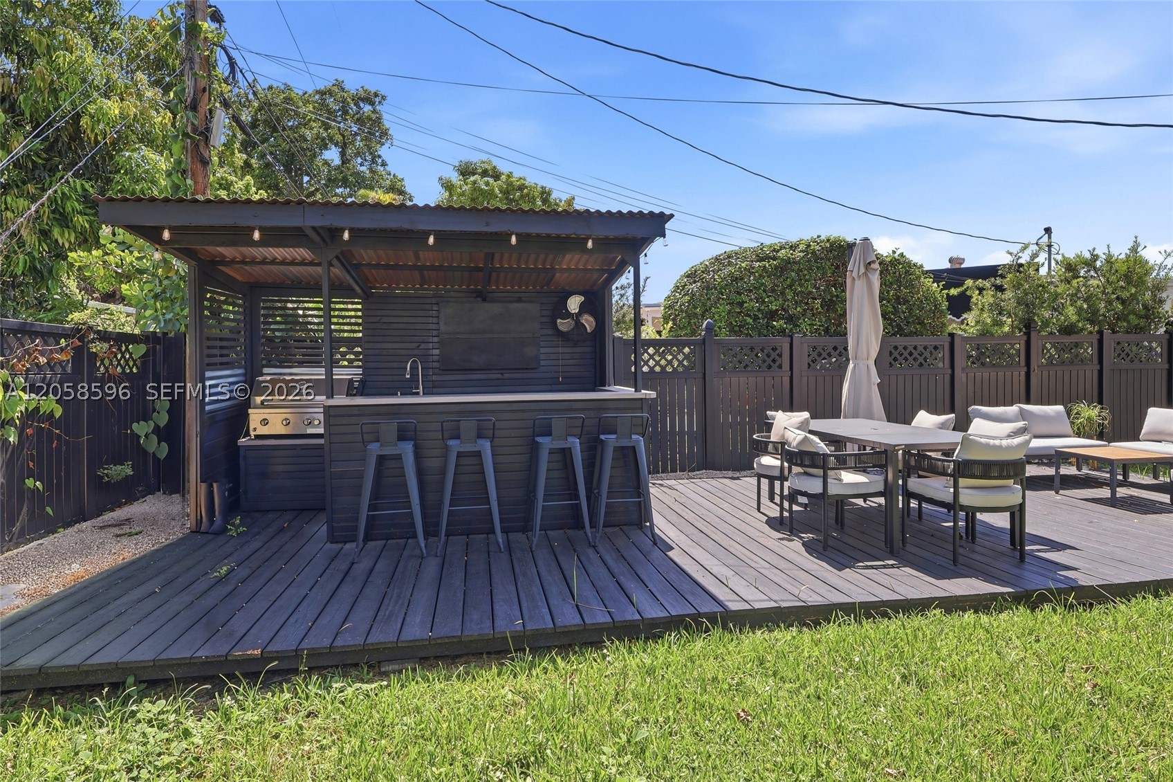6321 SW 21st St Miami, FL 33155