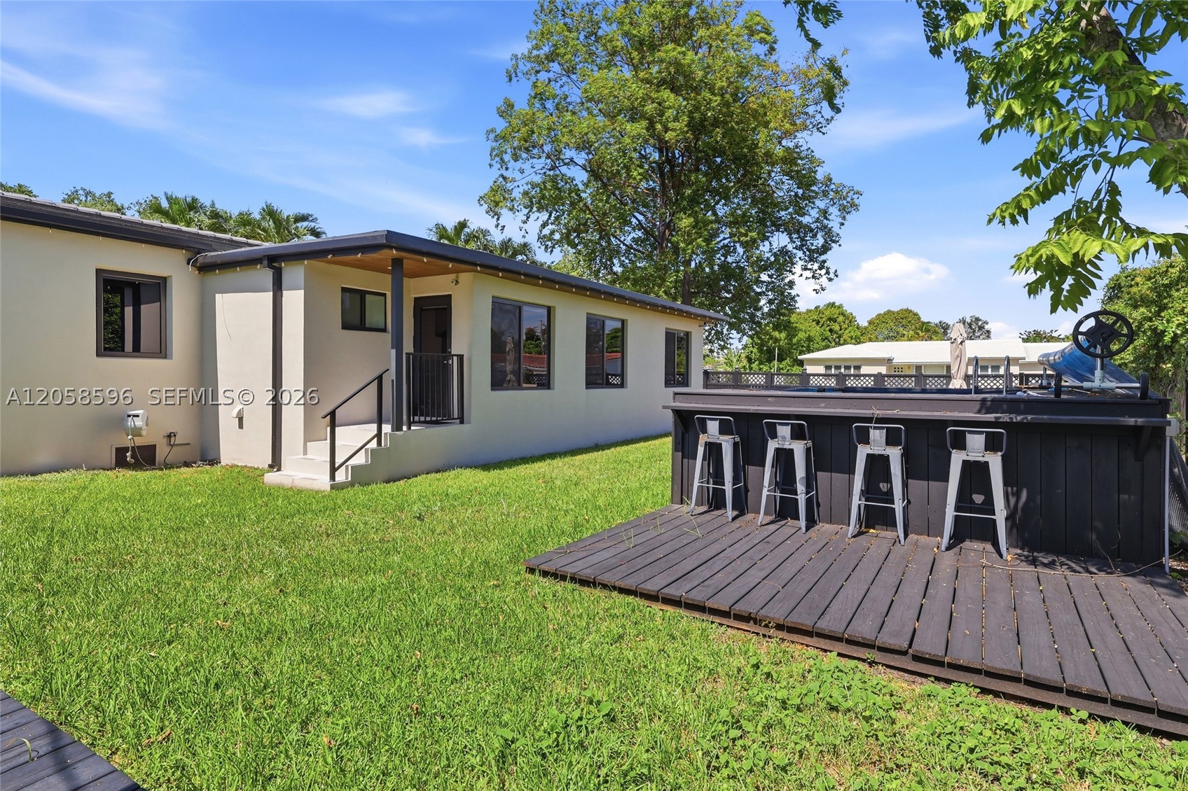 6321 SW 21st St Miami, FL 33155