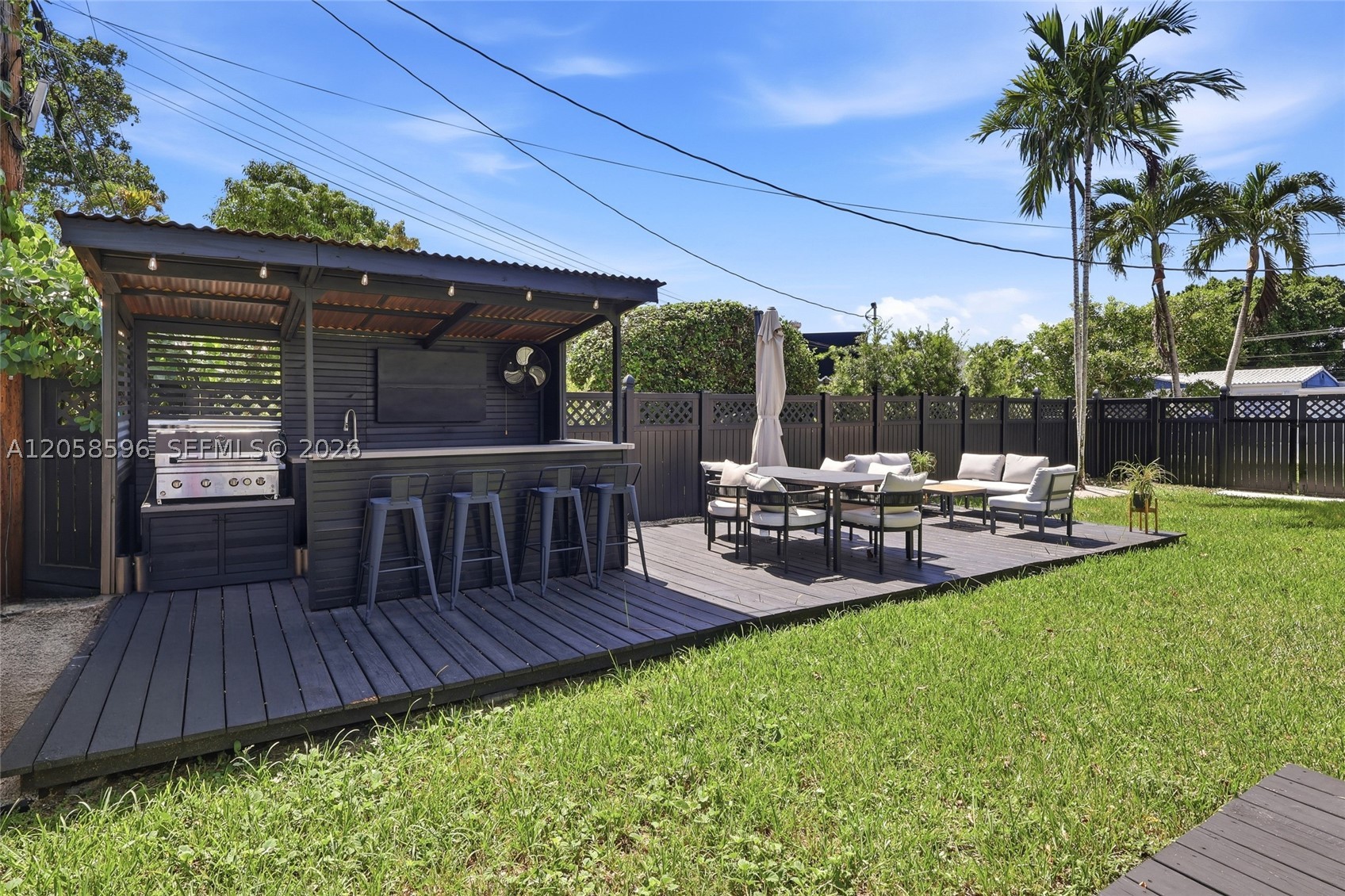 6321 SW 21st St Miami, FL 33155