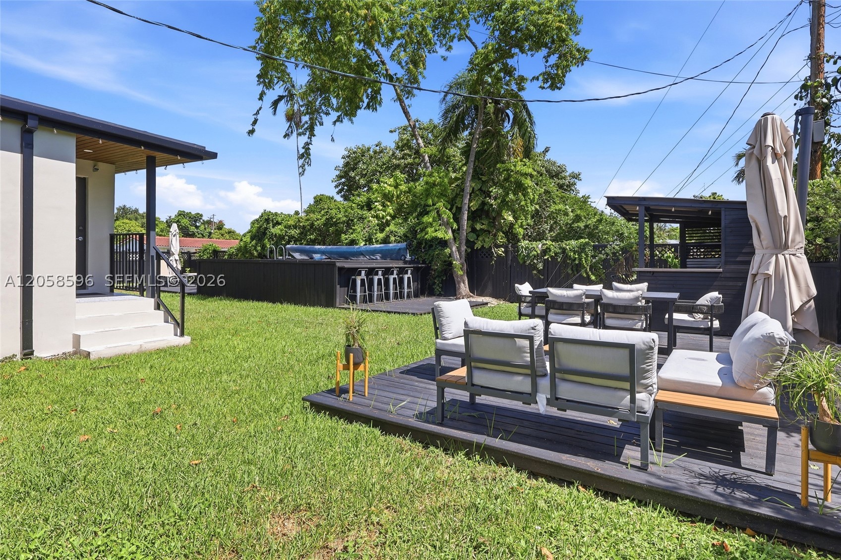6321 SW 21st St Miami, FL 33155