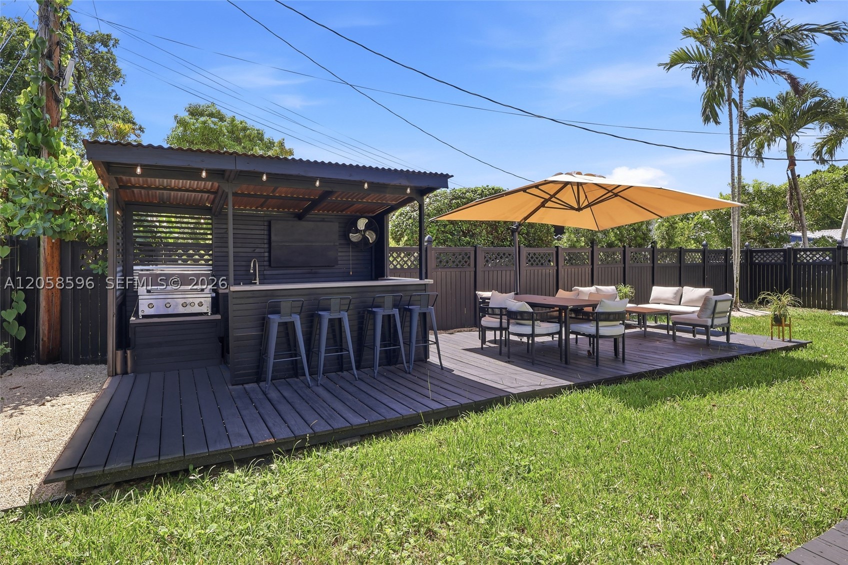6321 SW 21st St Miami, FL 33155