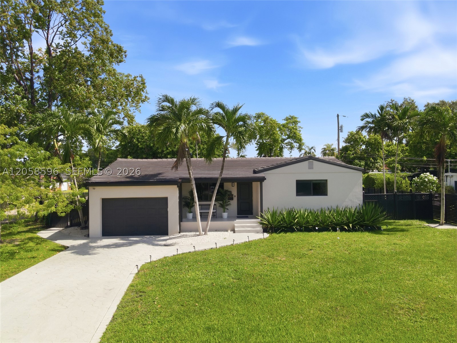 6321 SW 21st St Miami, FL 33155