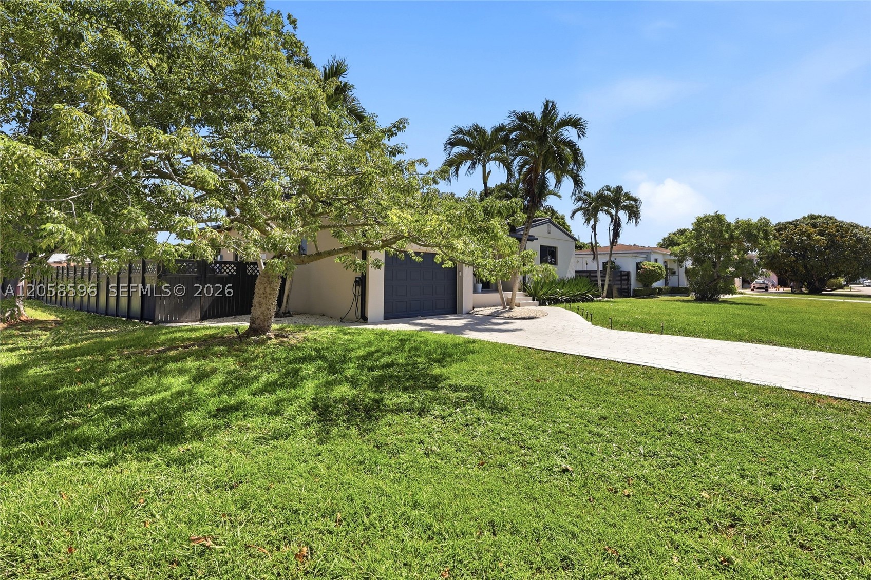 6321 SW 21st St Miami, FL 33155