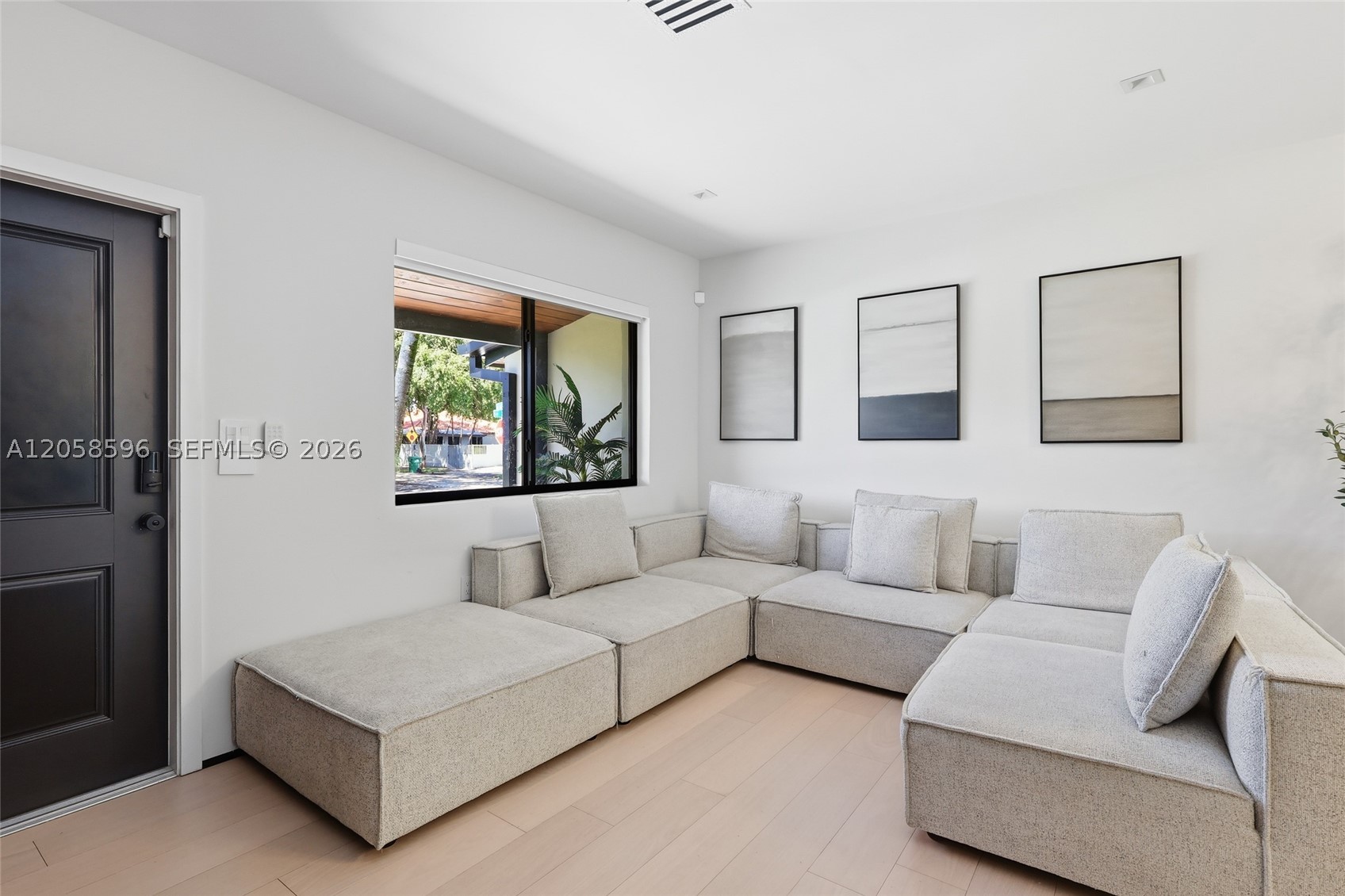 6321 SW 21st St Miami, FL 33155