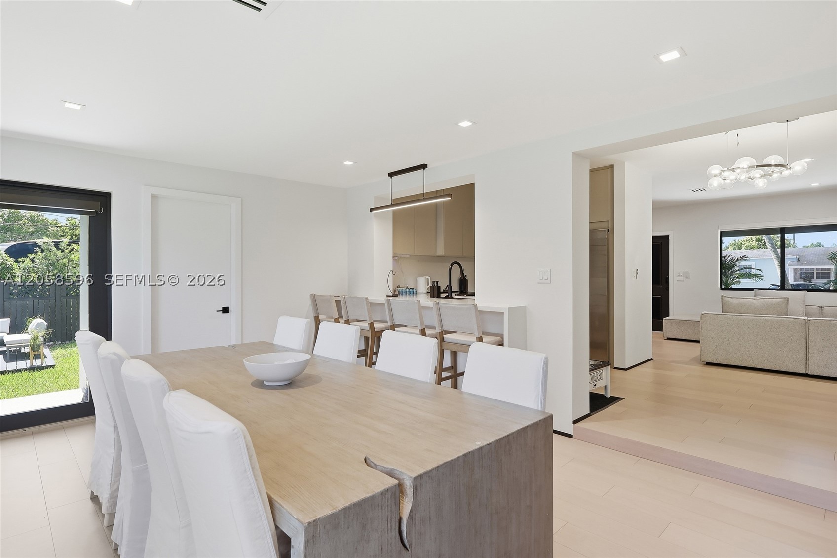 6321 SW 21st St Miami, FL 33155
