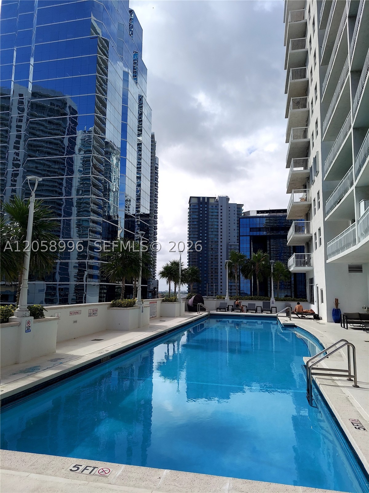 image The Club at Brickell Bay17