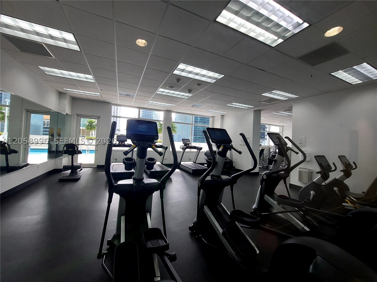 image The Club at Brickell Bay23