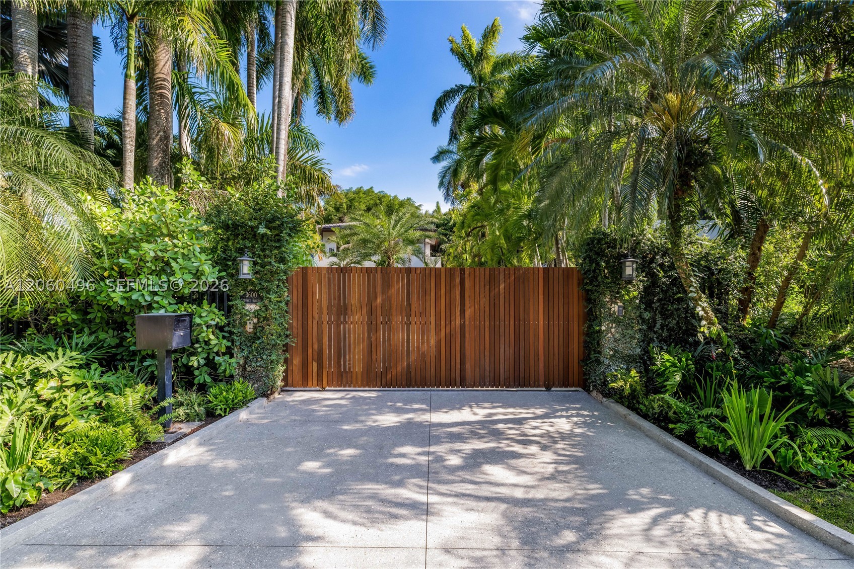 3600 Stewart Ave Miami, FL 33133