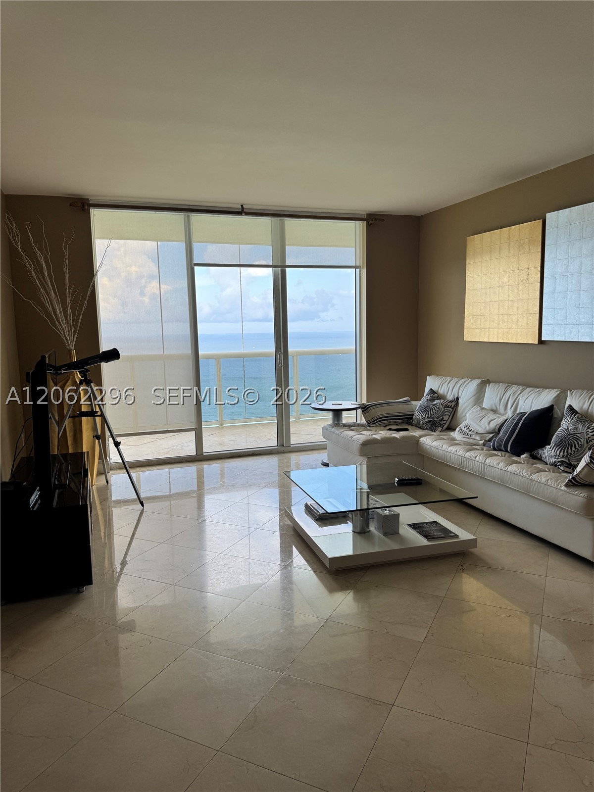 image Beach Club 12