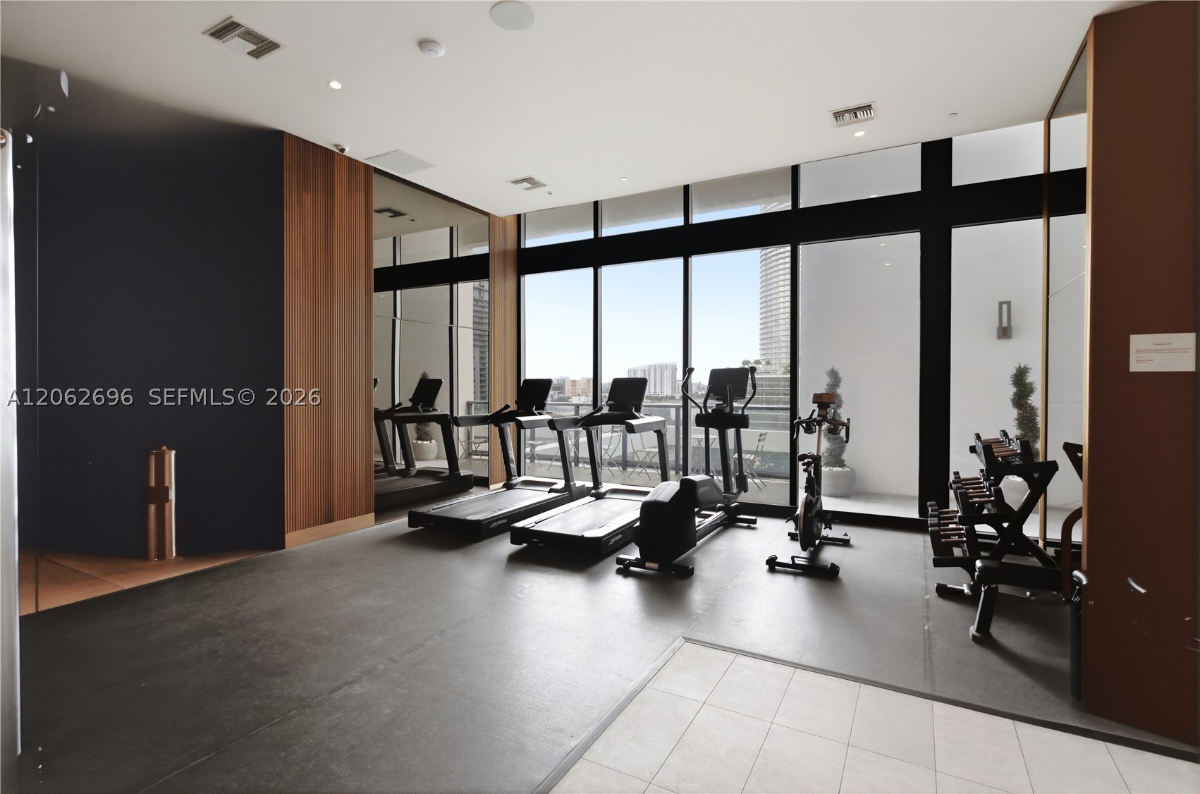 229 SW 9th St #405 Miami, FL 33130