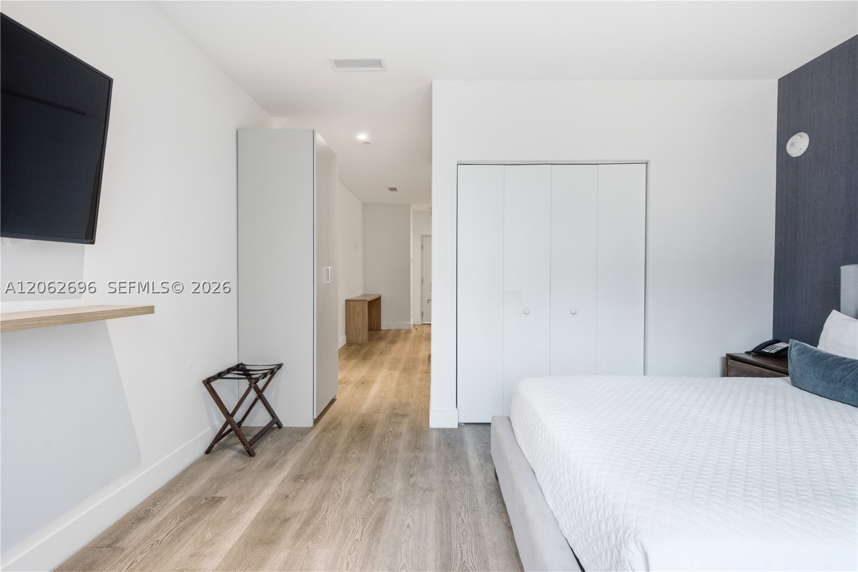 229 SW 9th St #405 Miami, FL 33130