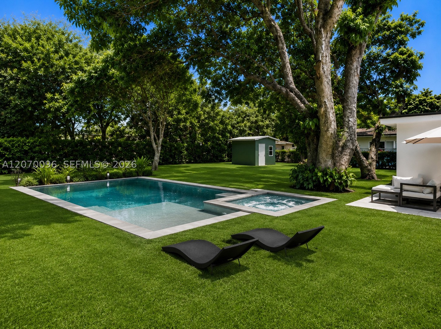 14324 Garden Dr Miami, FL 33168