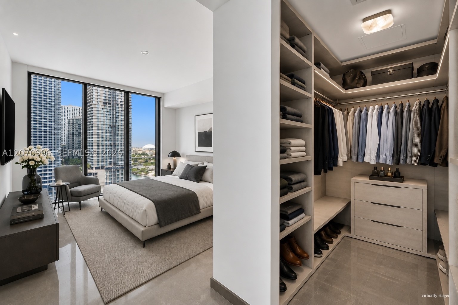 68 SE 6th St #1702 Miami, FL 33131
