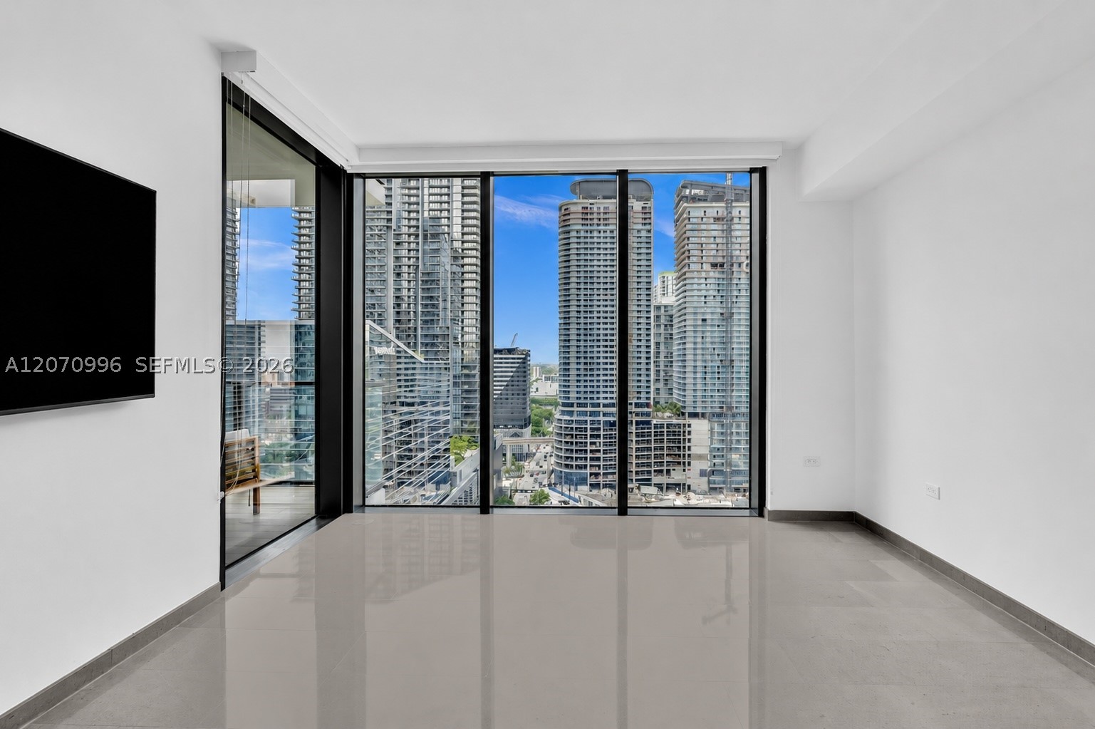 68 SE 6th St #1702 Miami, FL 33131