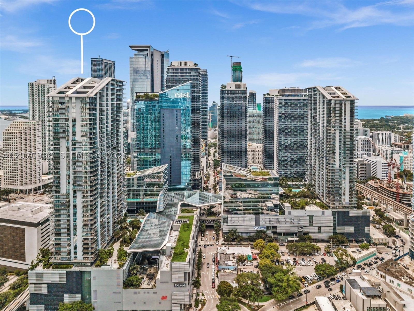 68 SE 6th St #1702 Miami, FL 33131