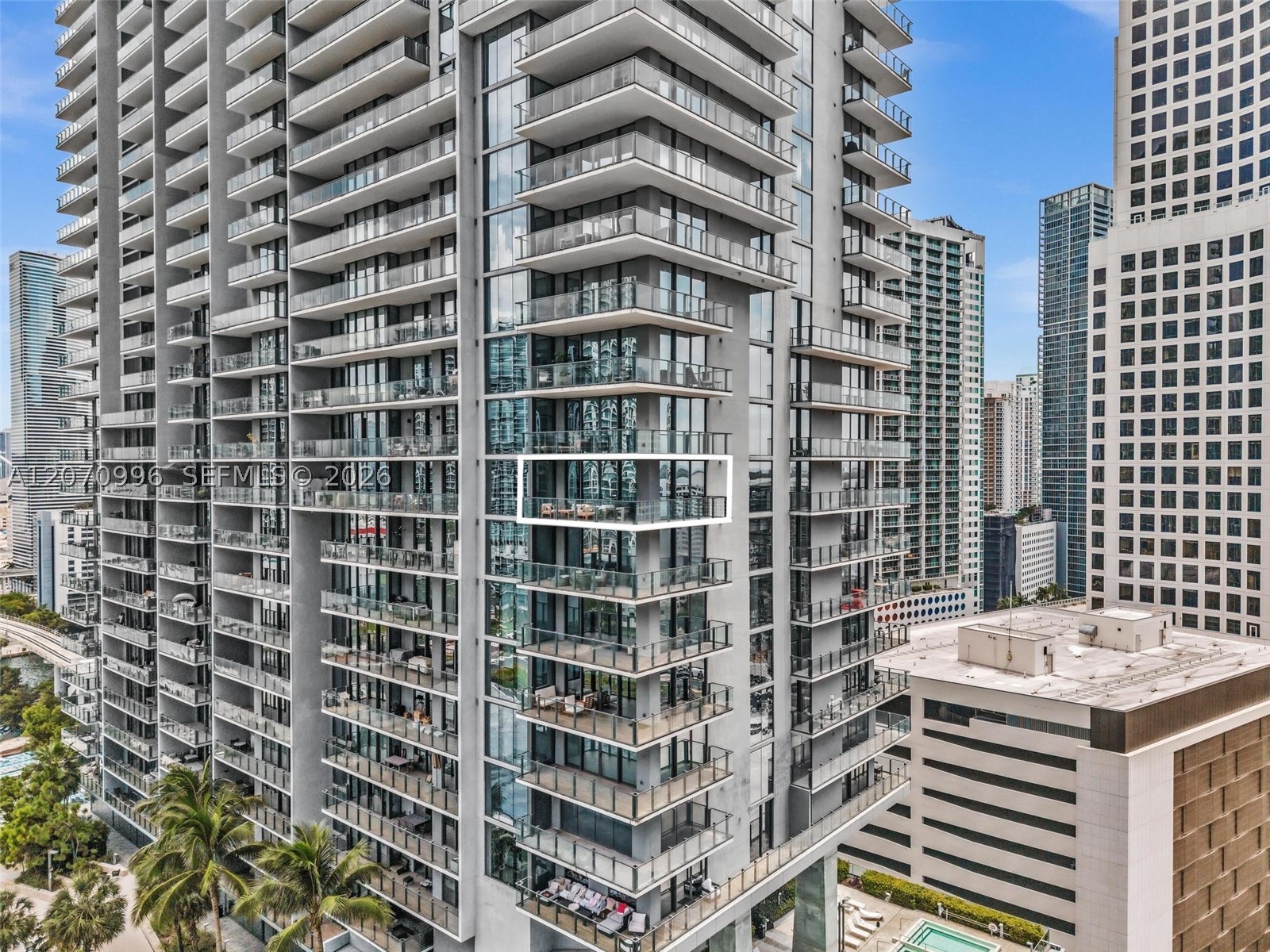 68 SE 6th St #1702 Miami, FL 33131
