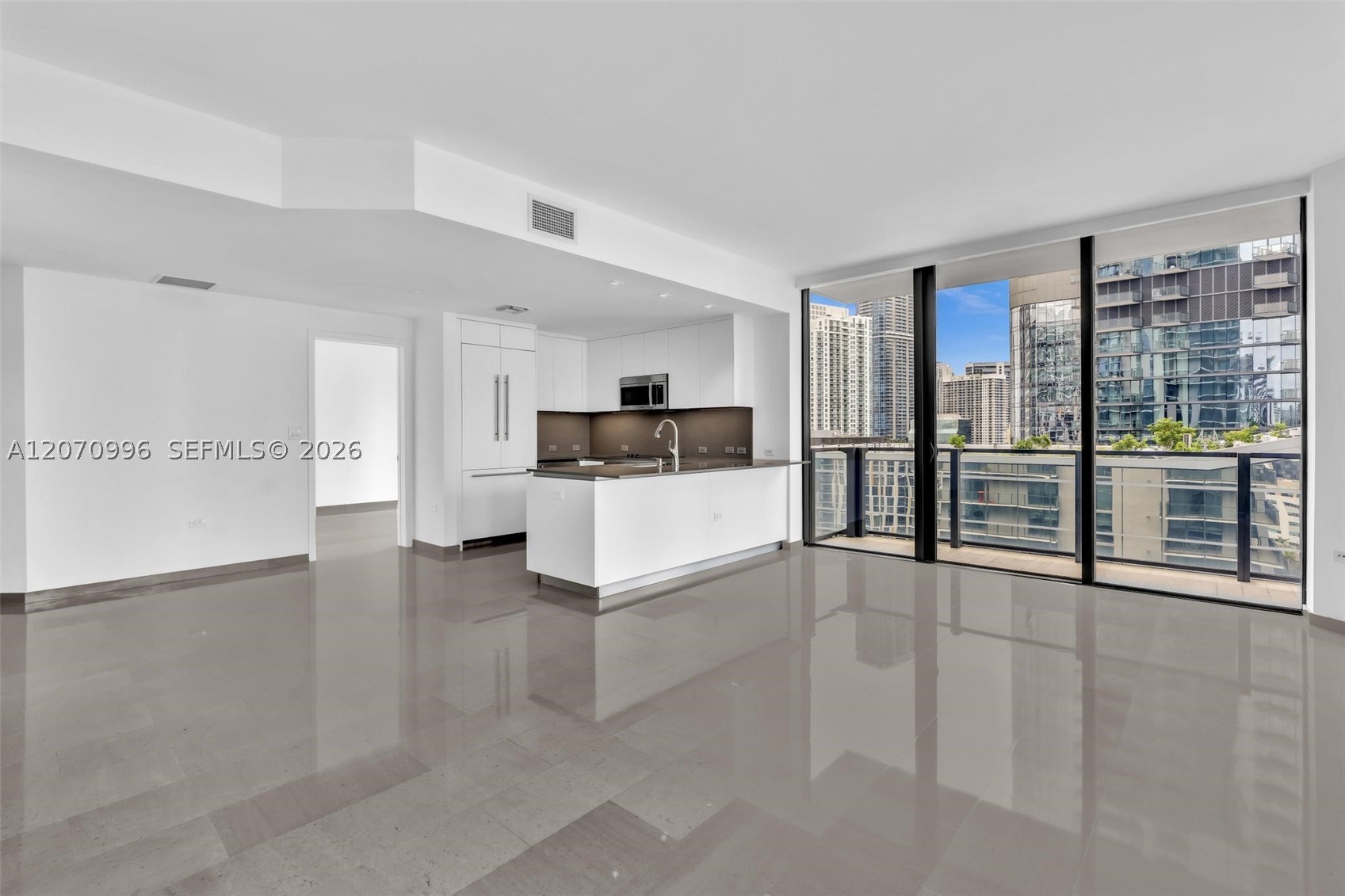 68 SE 6th St #1702 Miami, FL 33131