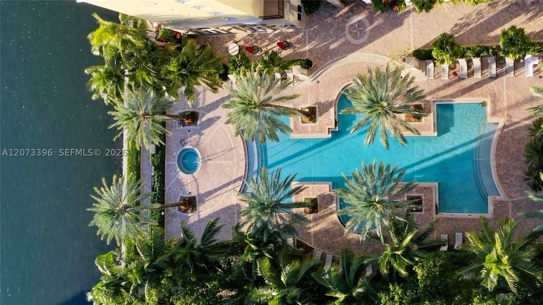 image Porto Bellagio Condo33
