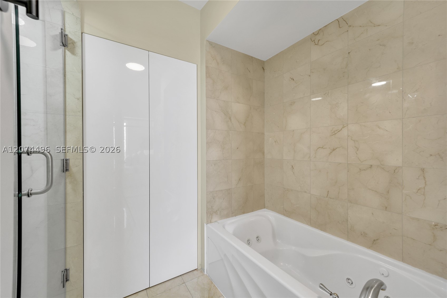 Undisclosed Address Miami Beach, FL 33141