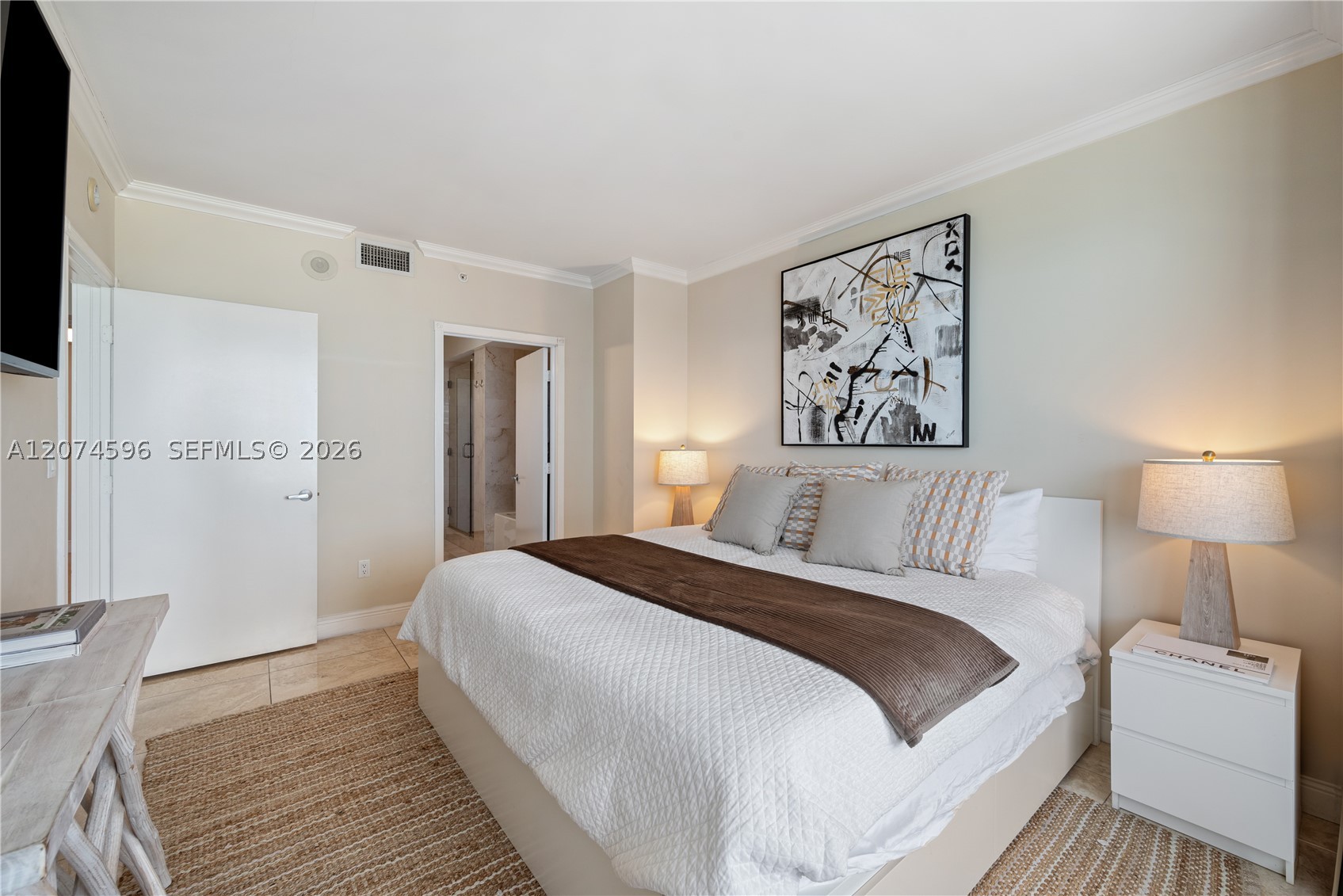 Undisclosed Address Miami Beach, FL 33141