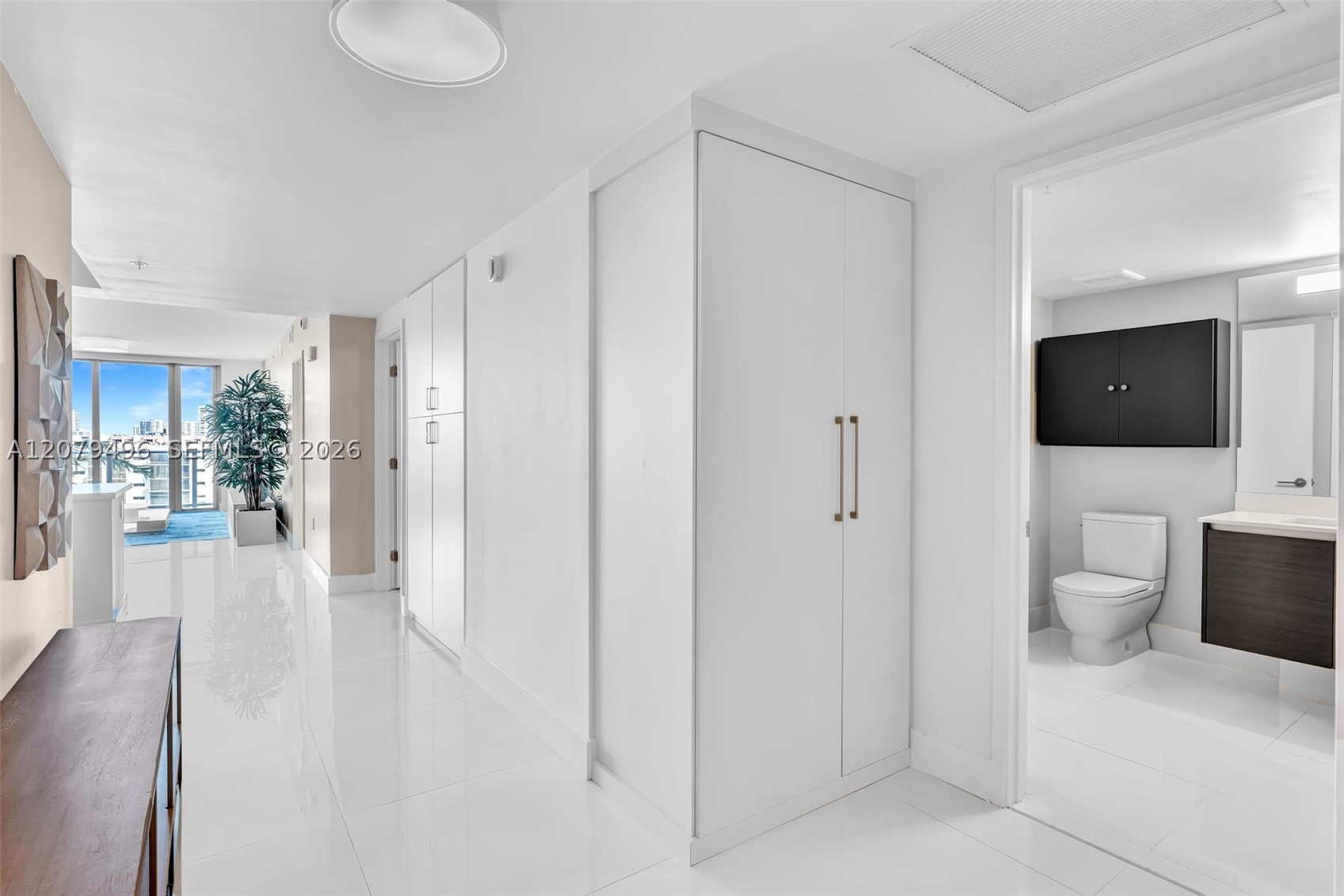 300 Sunny Isles Blvd #4-805 Sunny Isles Beach, FL 33160