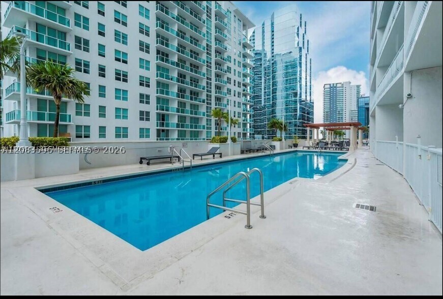 image The Club at Brickell Bay15