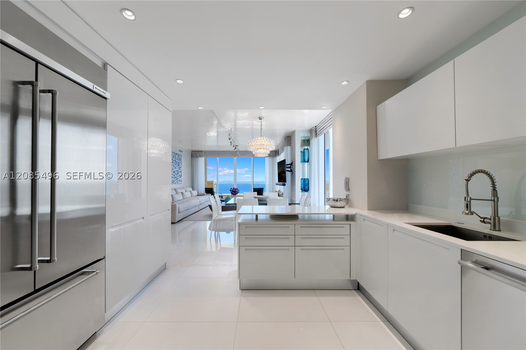 image Acqualina Residences10