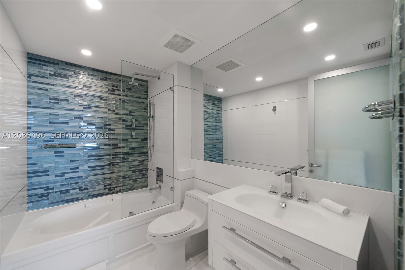 image Acqualina Residences22