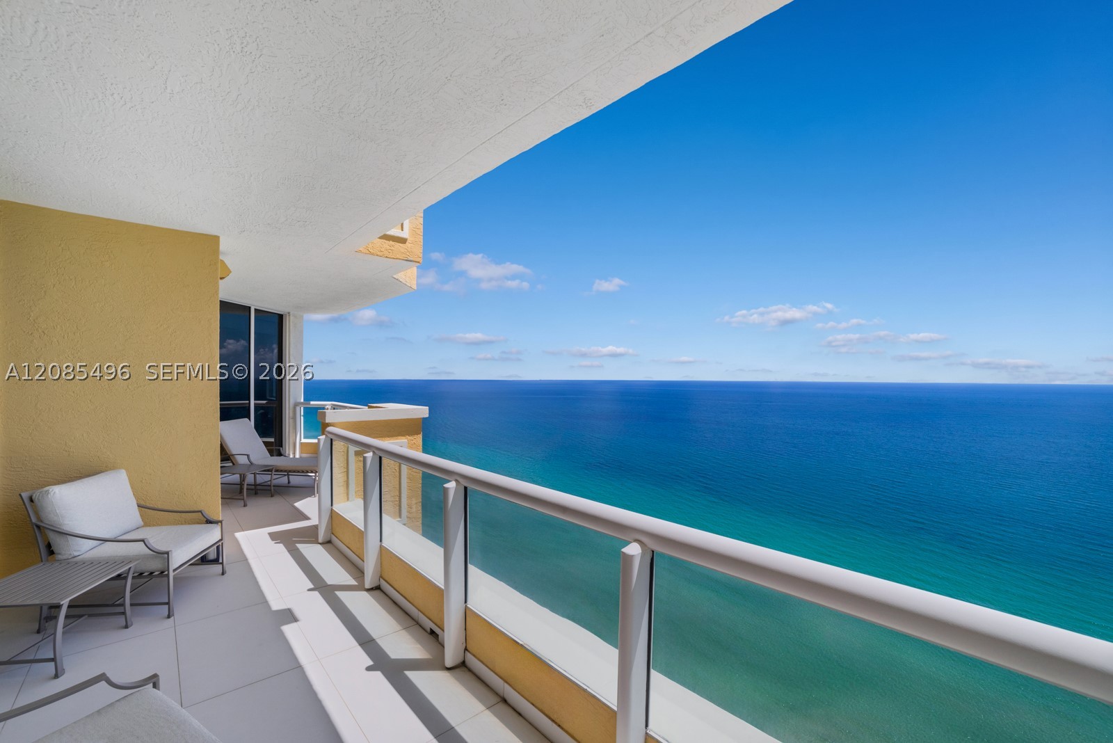 image Acqualina Residences31