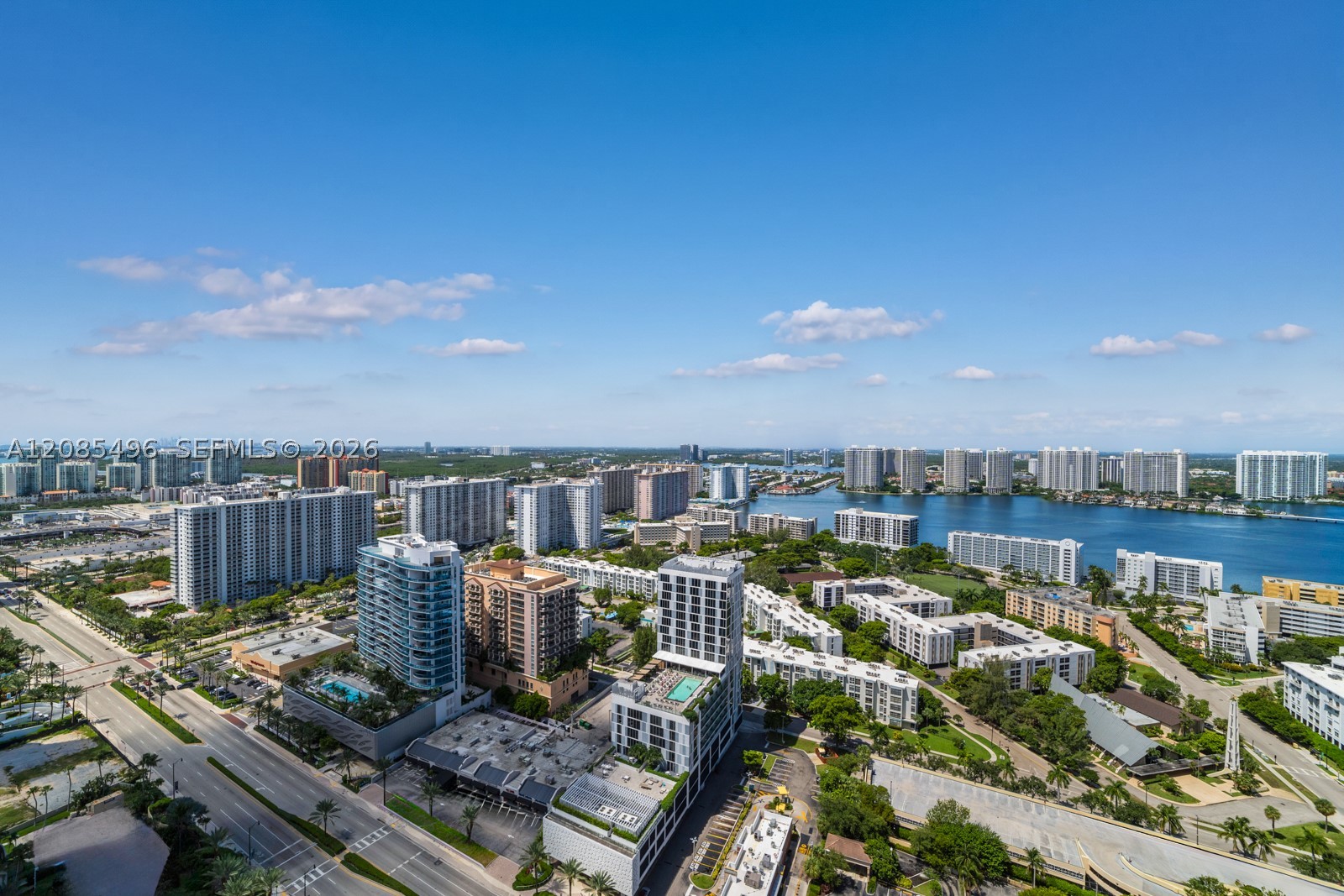 image Acqualina Residences34