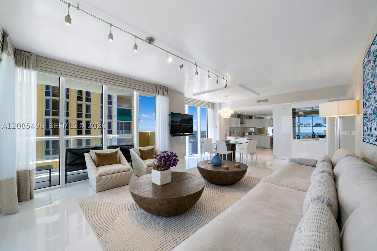 image Acqualina Residences7
