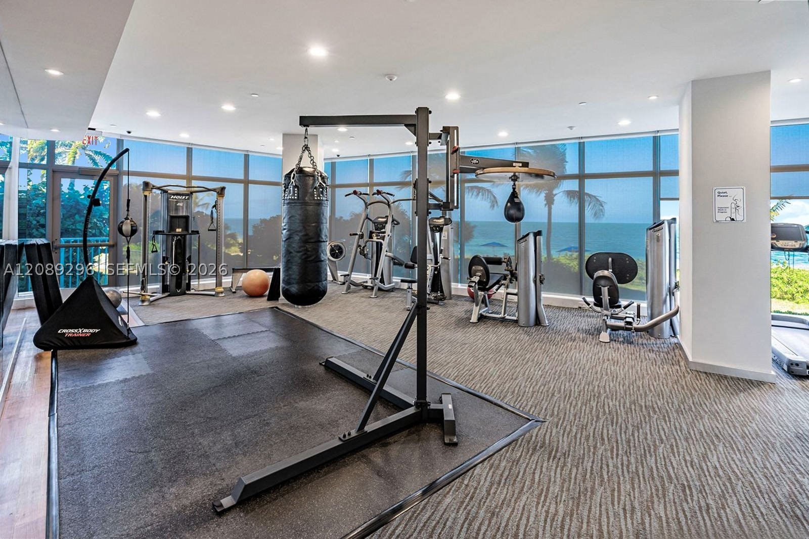 600 Grapetree Dr #7FN Key Biscayne, FL 33149