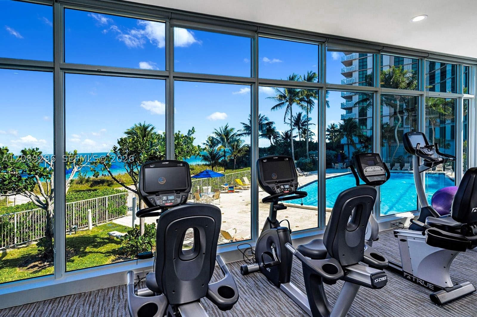 600 Grapetree Dr #7FN Key Biscayne, FL 33149