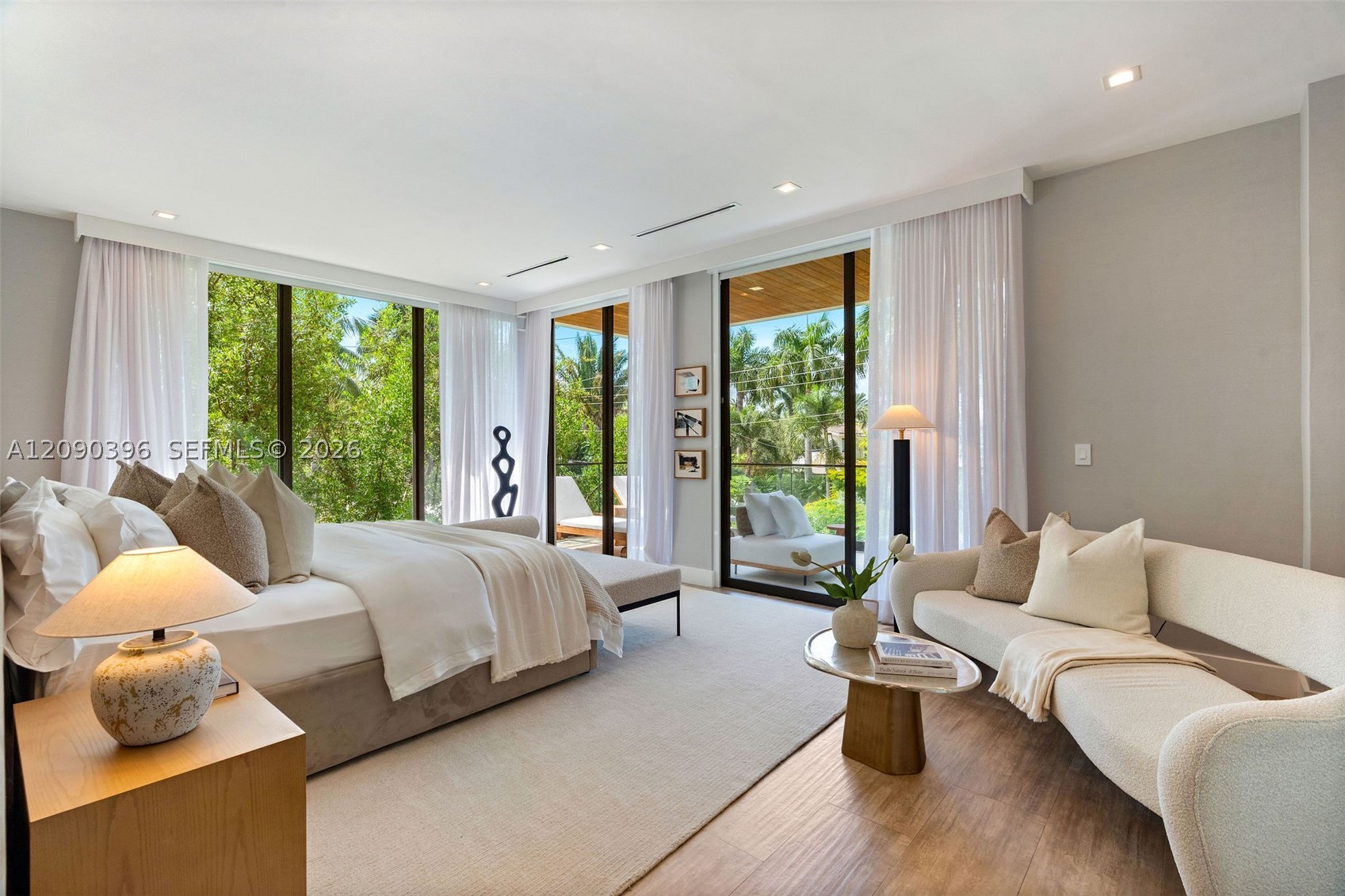 5701 N Bay Rd Miami Beach, FL 33140