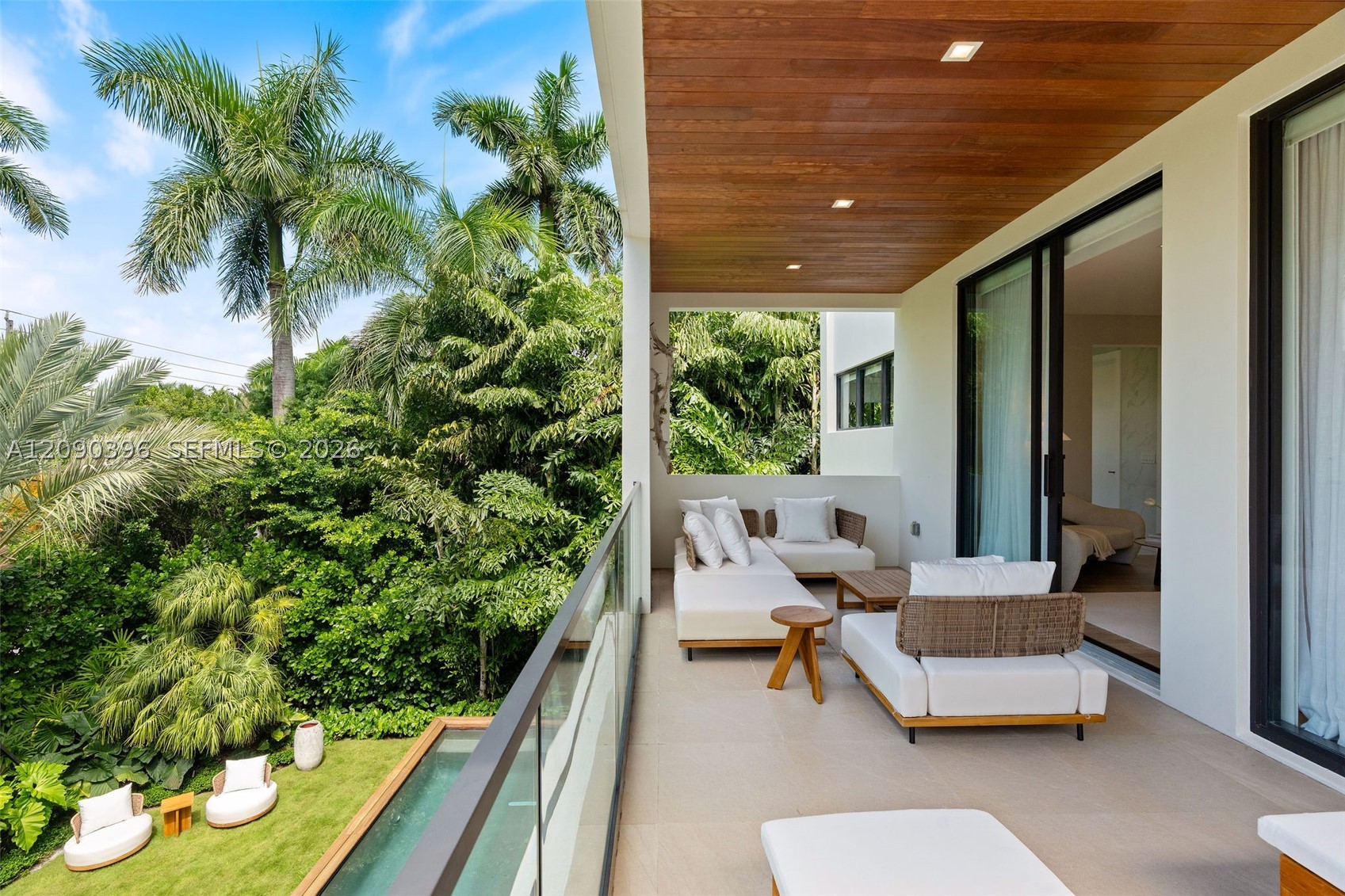 5701 N Bay Rd Miami Beach, FL 33140