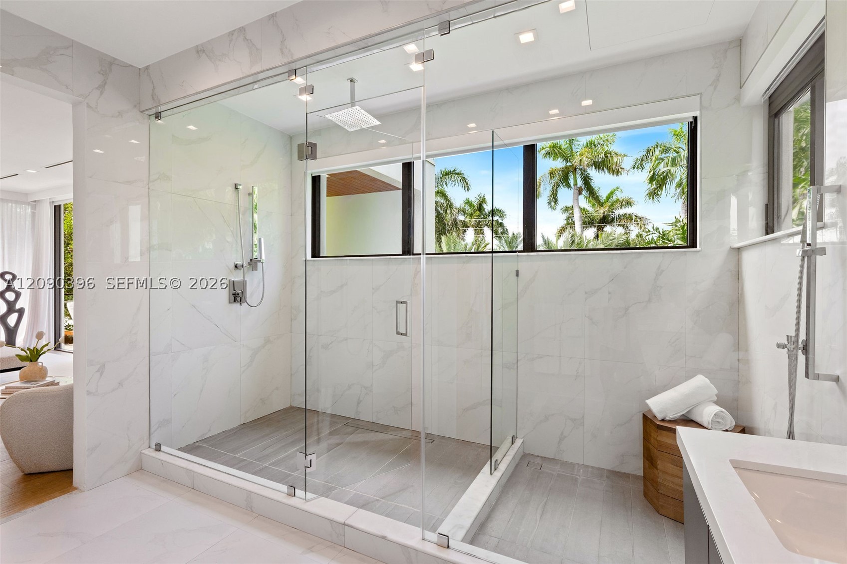 5701 N Bay Rd Miami Beach, FL 33140