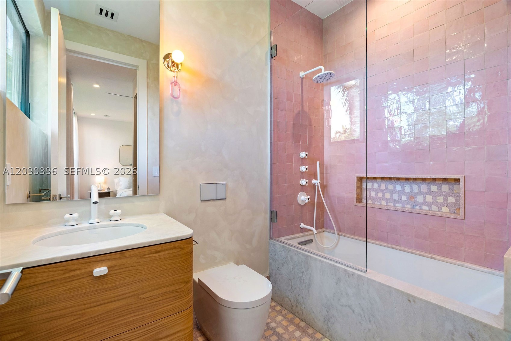 5701 N Bay Rd Miami Beach, FL 33140