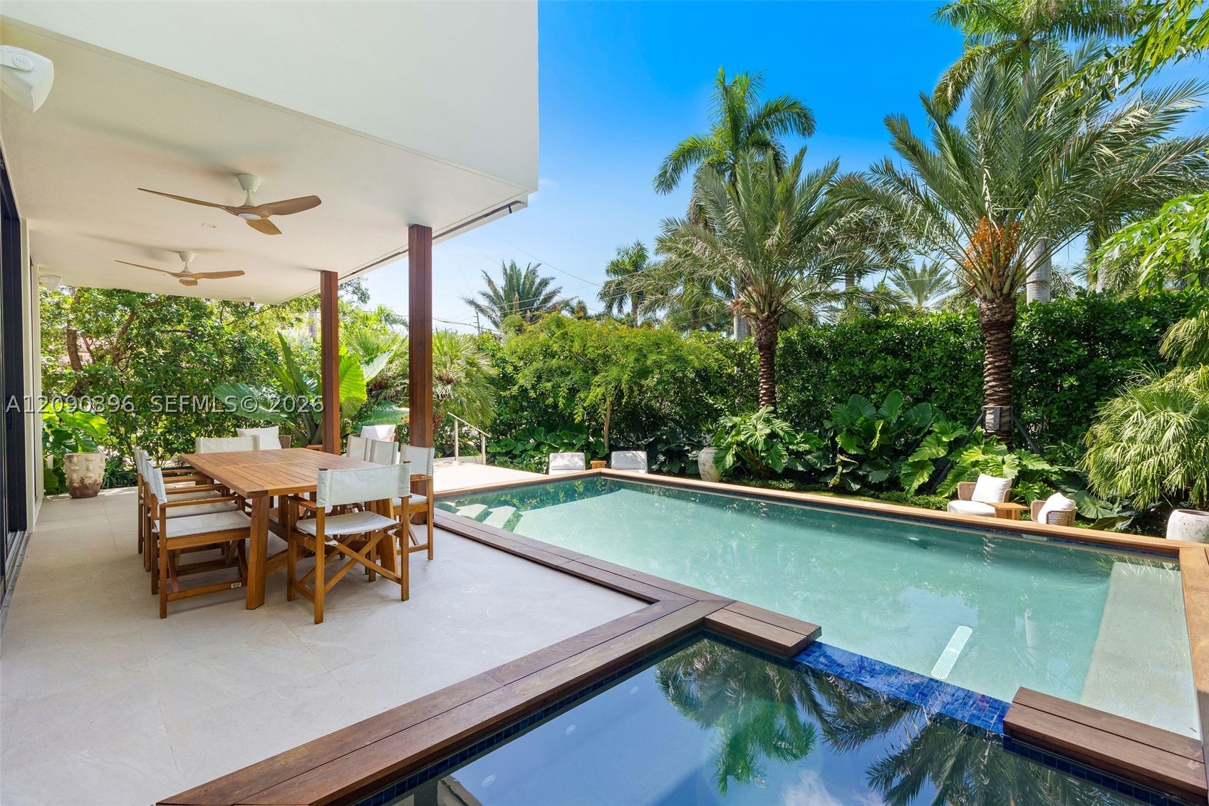 5701 N Bay Rd Miami Beach, FL 33140