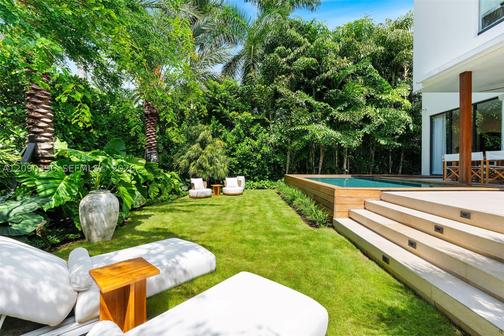 5701 N Bay Rd Miami Beach, FL 33140