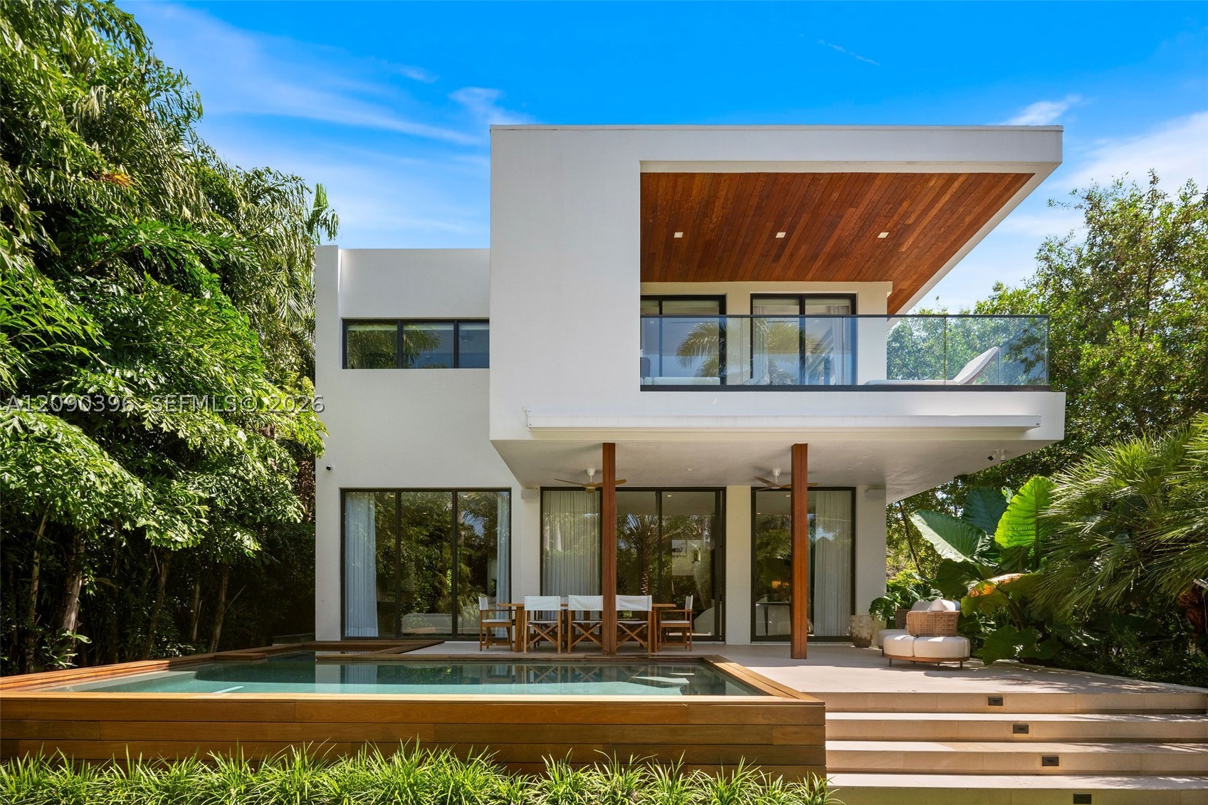 5701 N Bay Rd Miami Beach, FL 33140