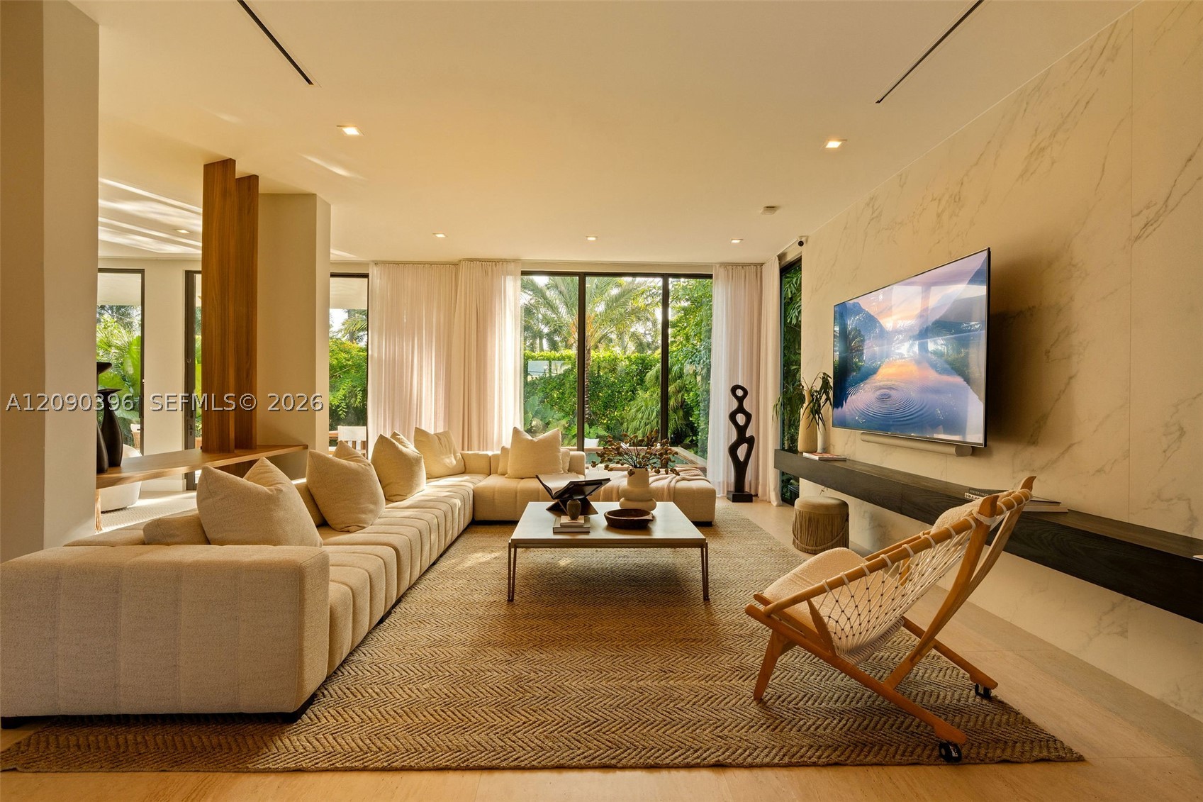 5701 N Bay Rd Miami Beach, FL 33140