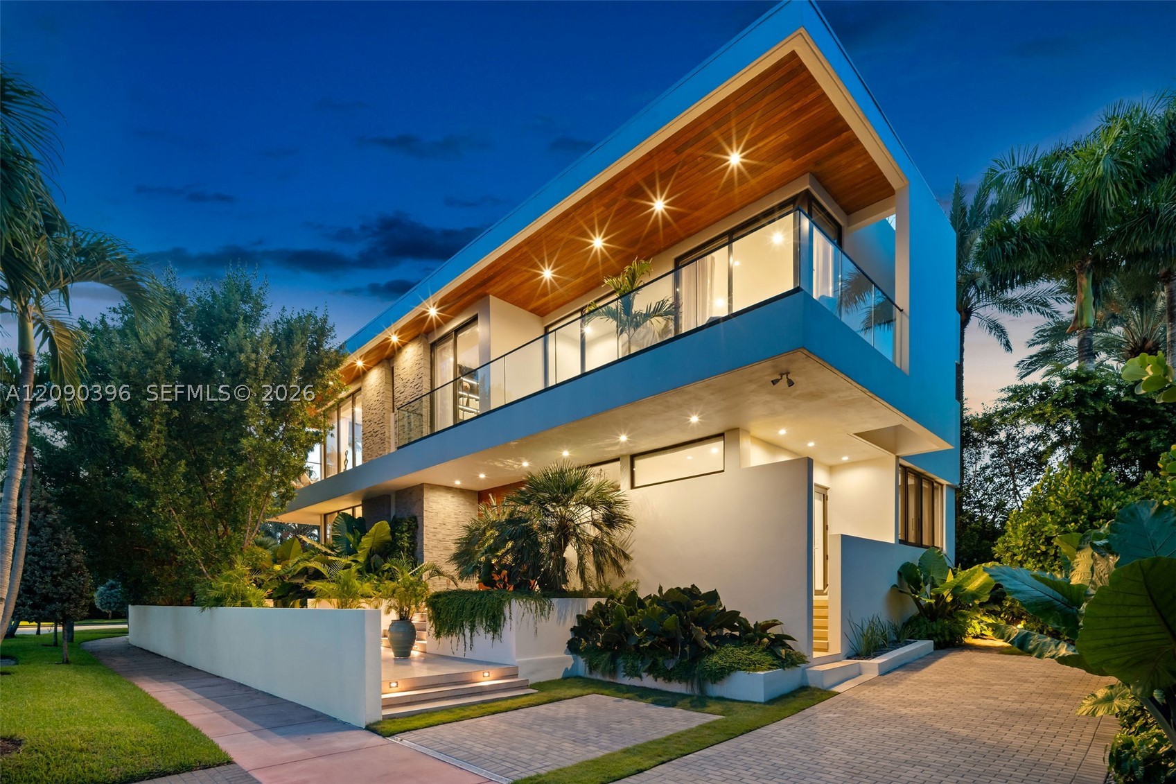5701 N Bay Rd Miami Beach, FL 33140