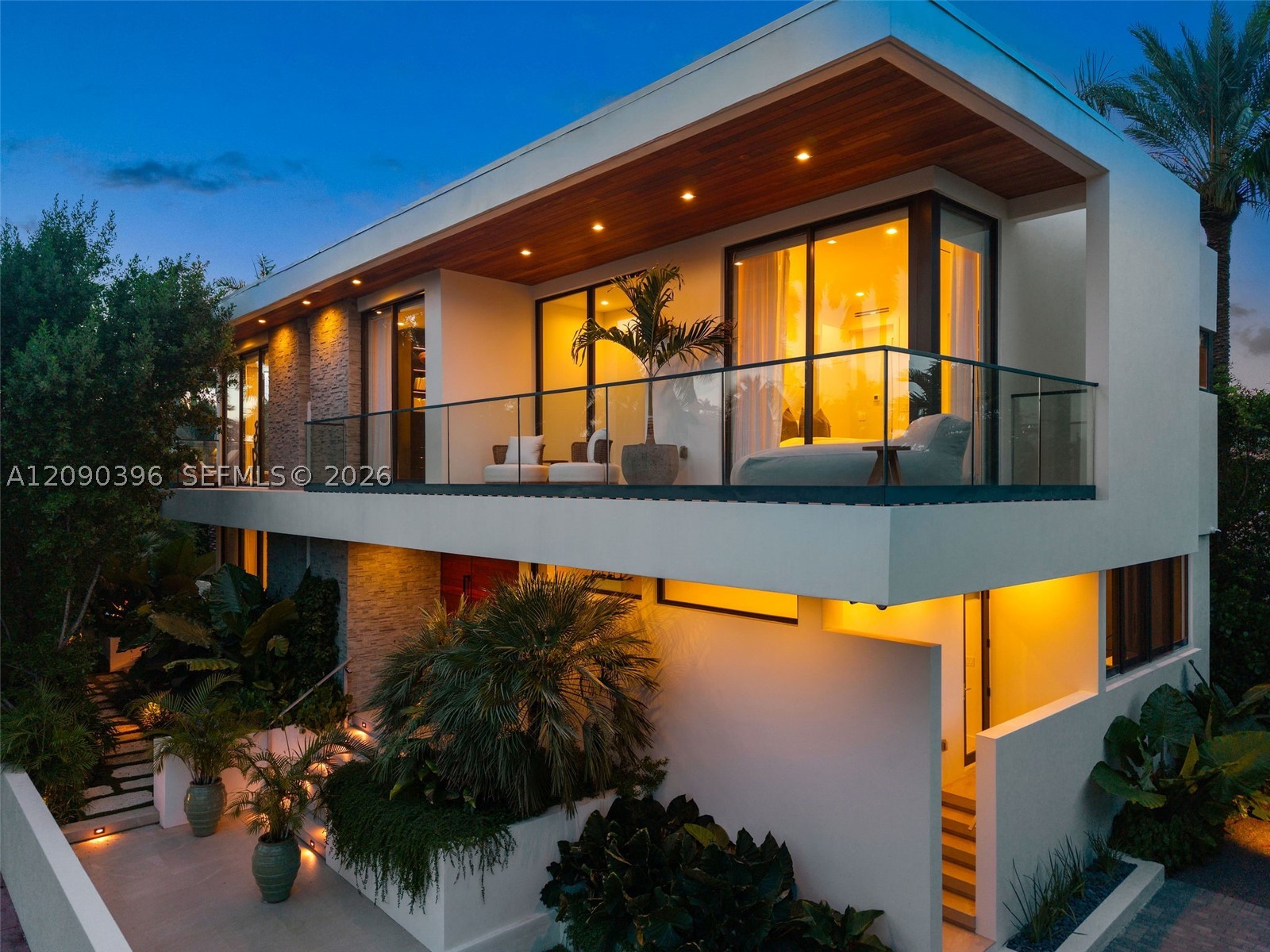 5701 N Bay Rd Miami Beach, FL 33140